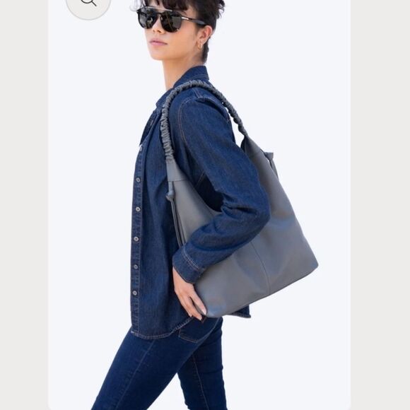 LAGGO Black Pebbled Leather Braided Handle Hobo Bag NWT in packaging - Picture 3 of 6